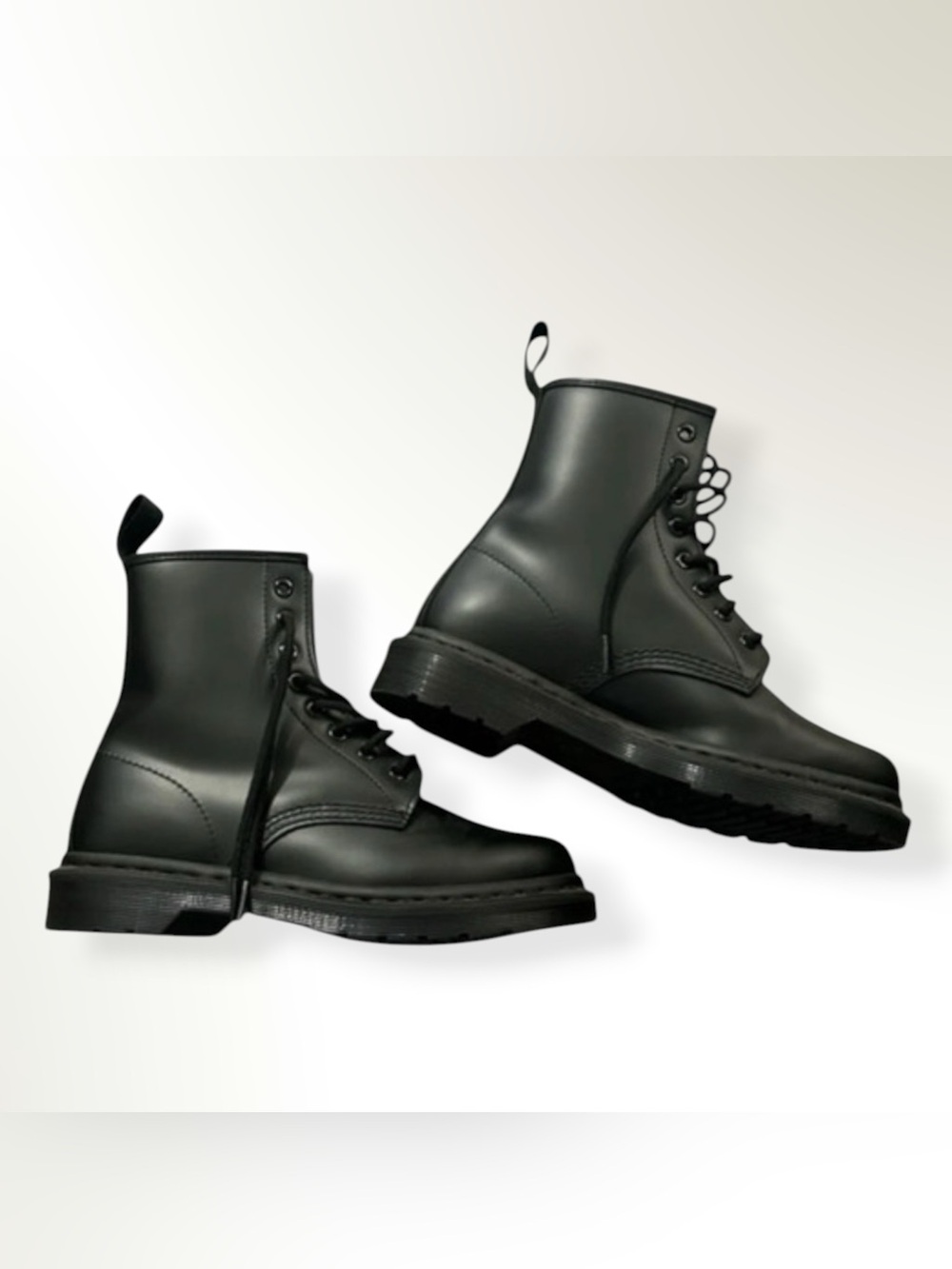 NWOB dr. Martens black 1460 mono